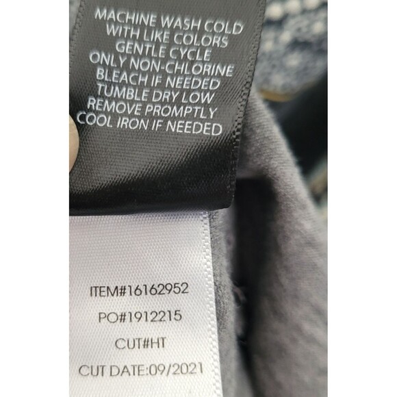 Torrid Womens 1 Gray Skull Skeleton Graphic Tee Short Sleeve Goth Halloween - Picture 5 of 6